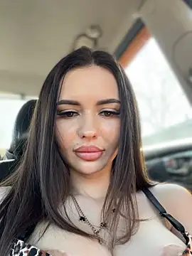 PrincessaHill  online show from 02.20.25