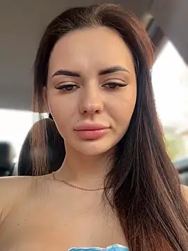 PrincessaHill  online show from 11.18.25