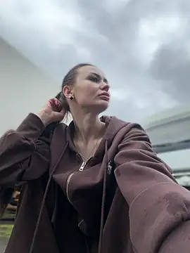 PrincessaHill  online show from 04.04.26