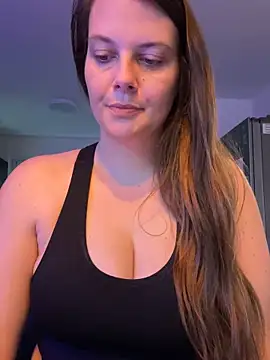 Snapshot of newMichelle chatting on 02.28.25 newMichelle online show from 02.28.25