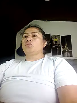 Snapshot of Keyla01_ chatting on 04.23.26 Keyla01 online show from 04.23.26