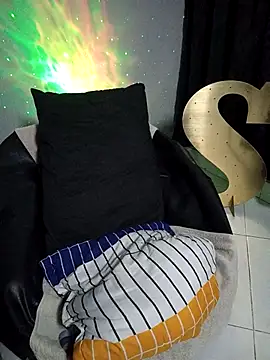 Snapshot of millersasha chatting on 02.12.26 millersasha online show from 02.12.26