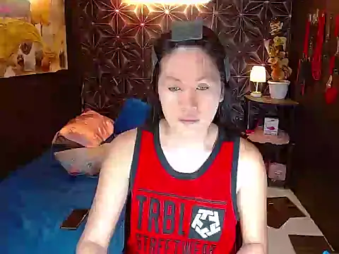 Snapshot of StellaGoddess chatting on 10.11.25 StellaGoddess online show from 10.11.25