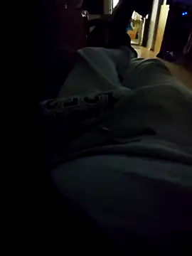 Snapshot of anonymus9006 chatting on 03.08.25 anonymus9006 online show from 03.08.25