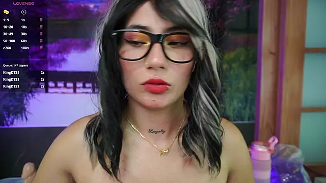 Snapshot of miss_sharlotte18 chatting on 01.17.25 miss sharlotte18 online show from 01.17.25