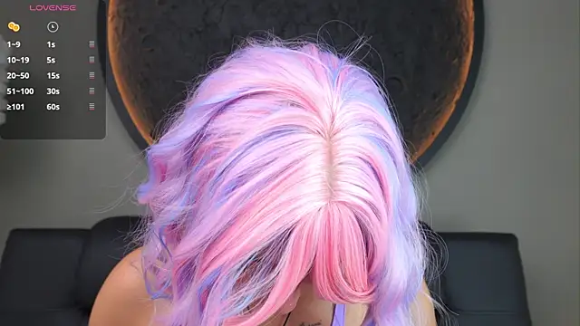 Snapshot of miss_sharlotte18 chatting on 09.25.25 miss sharlotte18 online show from 09.25.25