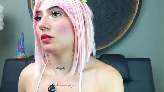 Snapshot of miss_sharlotte18 chatting on 11.10.25 miss sharlotte18 online show from 11.10.25