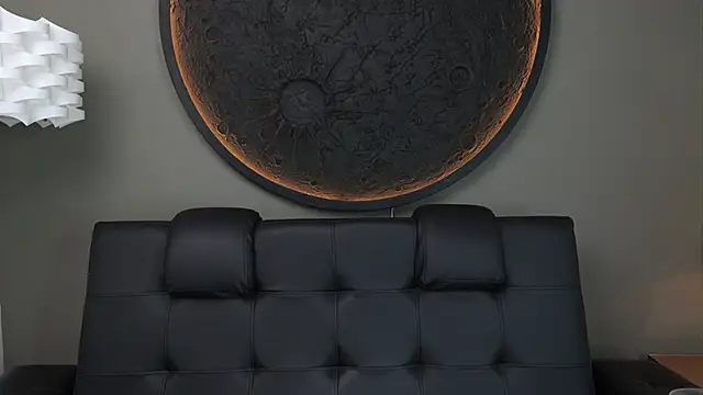 Snapshot of miss_vaiolette chatting on 10.20.25 miss vaiolette online show from 10.20.25