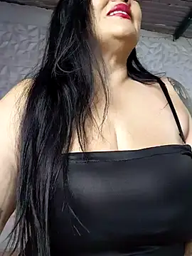 Snapshot of kittyhotass1 chatting on 12.03.25 kittyhotass1 online show from 12.03.25