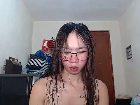 Snapshot of AsianFuckBuddies chatting on 10.03.25 AsianFuckBuddies online show from 10.03.25