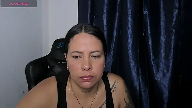 Snapshot of Bianka_olivetto021 chatting on 05.22.26 Bianka olivetto021 online show from 05.22.26