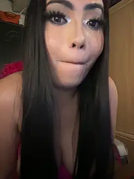 Snapshot of BigDominaMia chatting on 02.20.26 BigDominaMia online show from 02.20.26