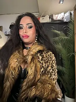 Snapshot of BigDominaMia chatting on 03.02.26 BigDominaMia online show from 03.02.26