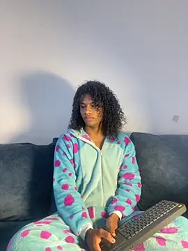 Lucas eevans online show from 11.25.25