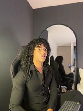 Lucas eevans online show from 04.14.26