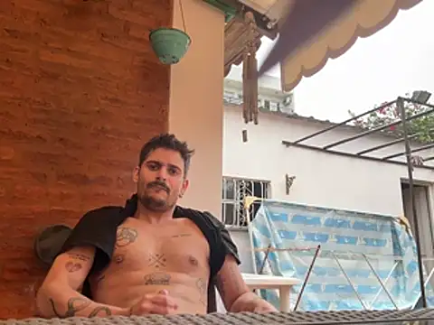 Snapshot of mrtnivnn chatting on 01.10.26 mrtnivnn online show from 01.10.26