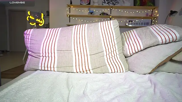 yourprettykate online show from 03.07.25