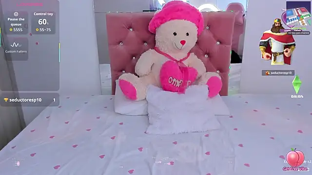 Anamhenao online show from 10.19.25