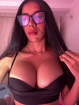 Anamhenao online show from 01.11.26