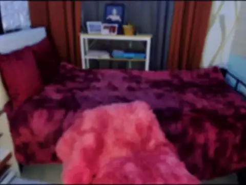 Snapshot of Laura_yourhottestbabe123 chatting on 03.08.25 Laura yourhottestbabe123 online show from 03.08.25