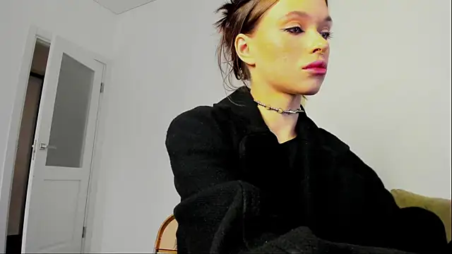 Snapshot of Kossie_ chatting on 10.19.25 Kossie  online show from 10.19.25