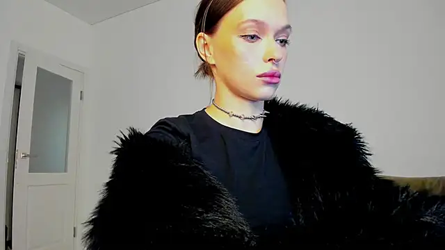 Snapshot of Kossie_ chatting on 10.23.25 Kossie  online show from 10.23.25