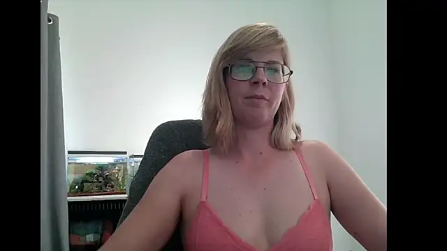 SavannaGirly online show from 03.12.25