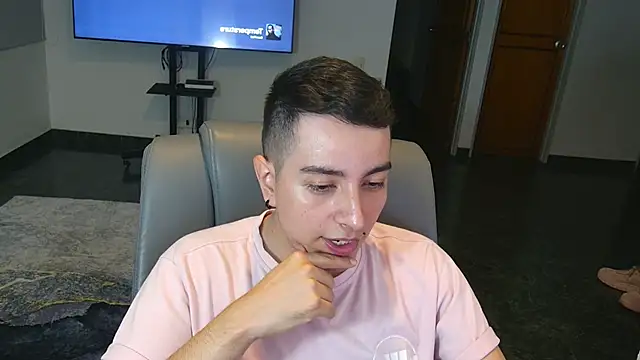 Jhoan saenz online show from 11.06.25