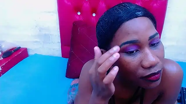 XSCARLETQUEENXX online show from 12.05.25