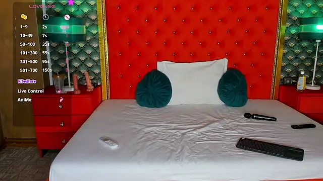 VallerieJones online show from 12.05.25