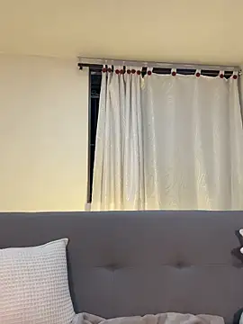 KateSunder online show from 12.19.25