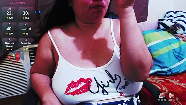 Alliayah Hollyx online show from 02.10.25