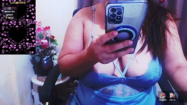 Alliayah Hollyx online show from 11.10.25