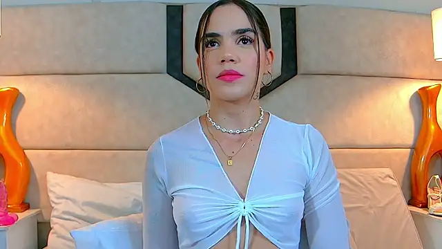 April Cutee online show from 02.05.25