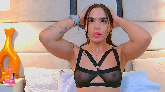 April Cutee online show from 03.08.25