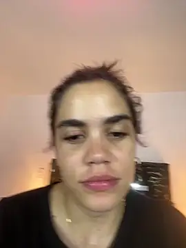 April Cutee online show from 09.27.25