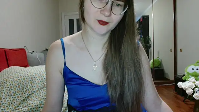 KiraGoldens online show from 11.09.25