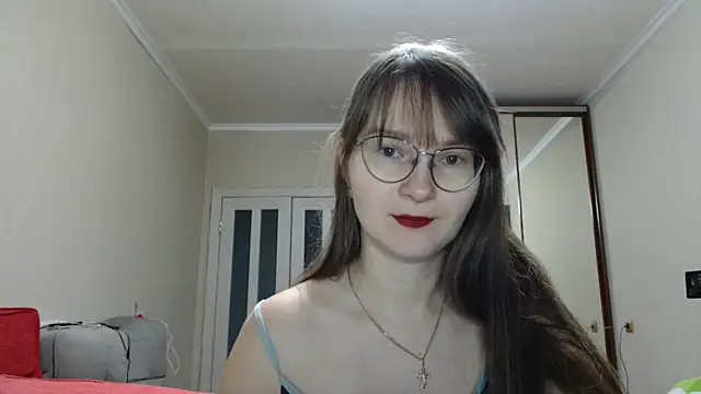 KiraGoldens online show from 11.22.25