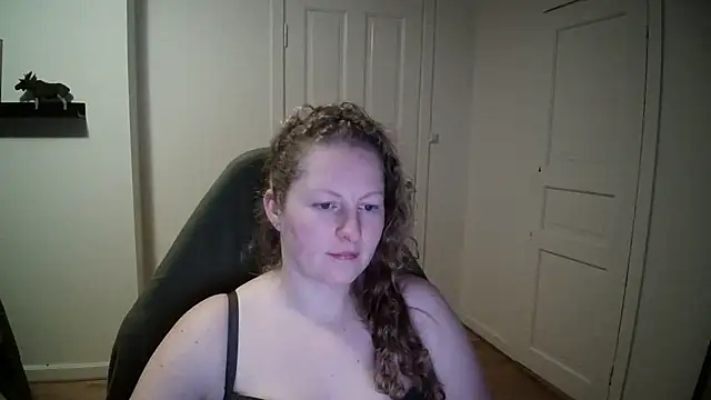 Girlnina-1995 online show from 12.12.24