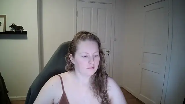 Girlnina-1995 online show from 01.03.25