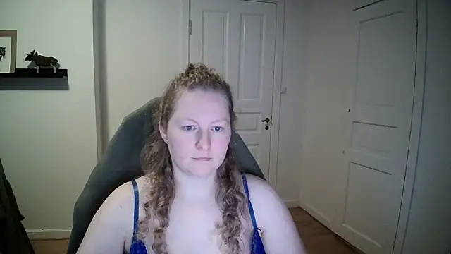 Girlnina-1995 online show from 01.06.25