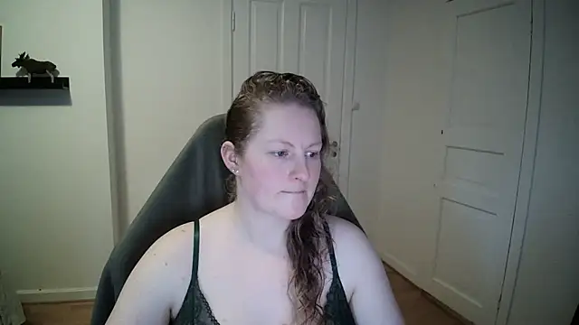 Girlnina-1995 online show from 01.07.25