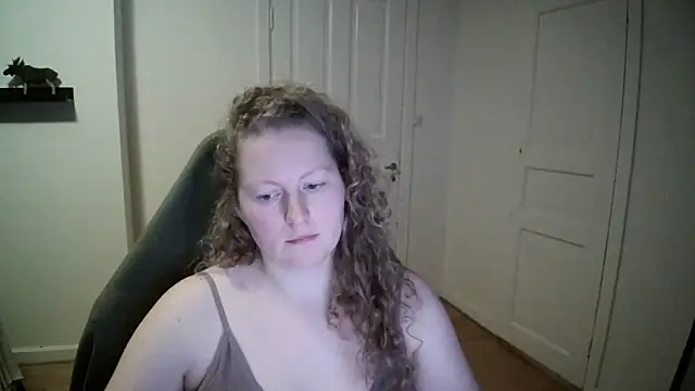 Girlnina-1995 online show from 01.08.25