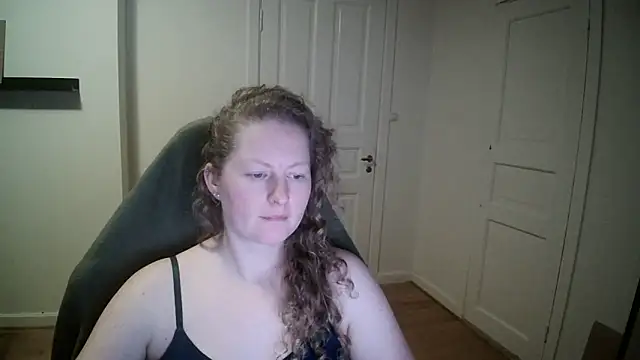 Girlnina-1995 online show from 02.04.25