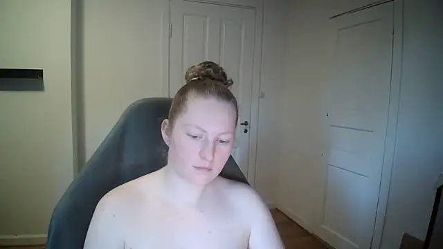 Girlnina-1995 online show from 02.06.25