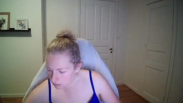 Girlnina-1995 online show from 09.16.25