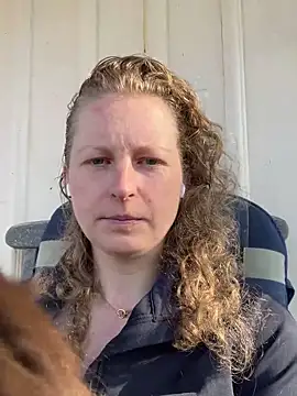 Girlnina-1995 online show from 03.06.26