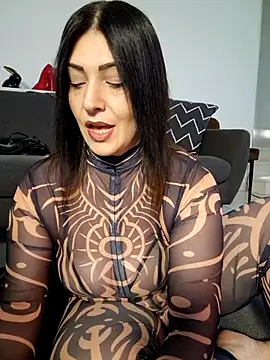 Snapshot of AryaSummersReal chatting on 04.12.26 AryaSummersReal online show from 04.12.26