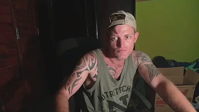 Snapshot of the-billy-blue chatting on 12.17.25 the-billy-blue online show from 12.17.25