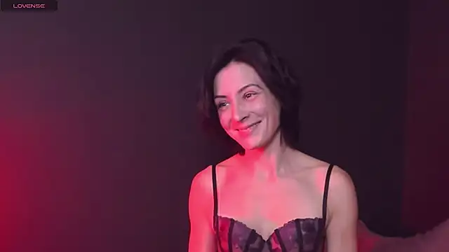 Snapshot of LorenDaze chatting on 12.04.24 LorenDaze online show from 12.04.24